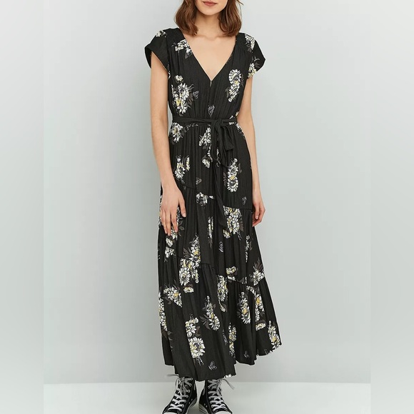 Free People All I Got Black Floral Printe Dav-Neck Bohemian Maxi Dress - Picture 2 of 11